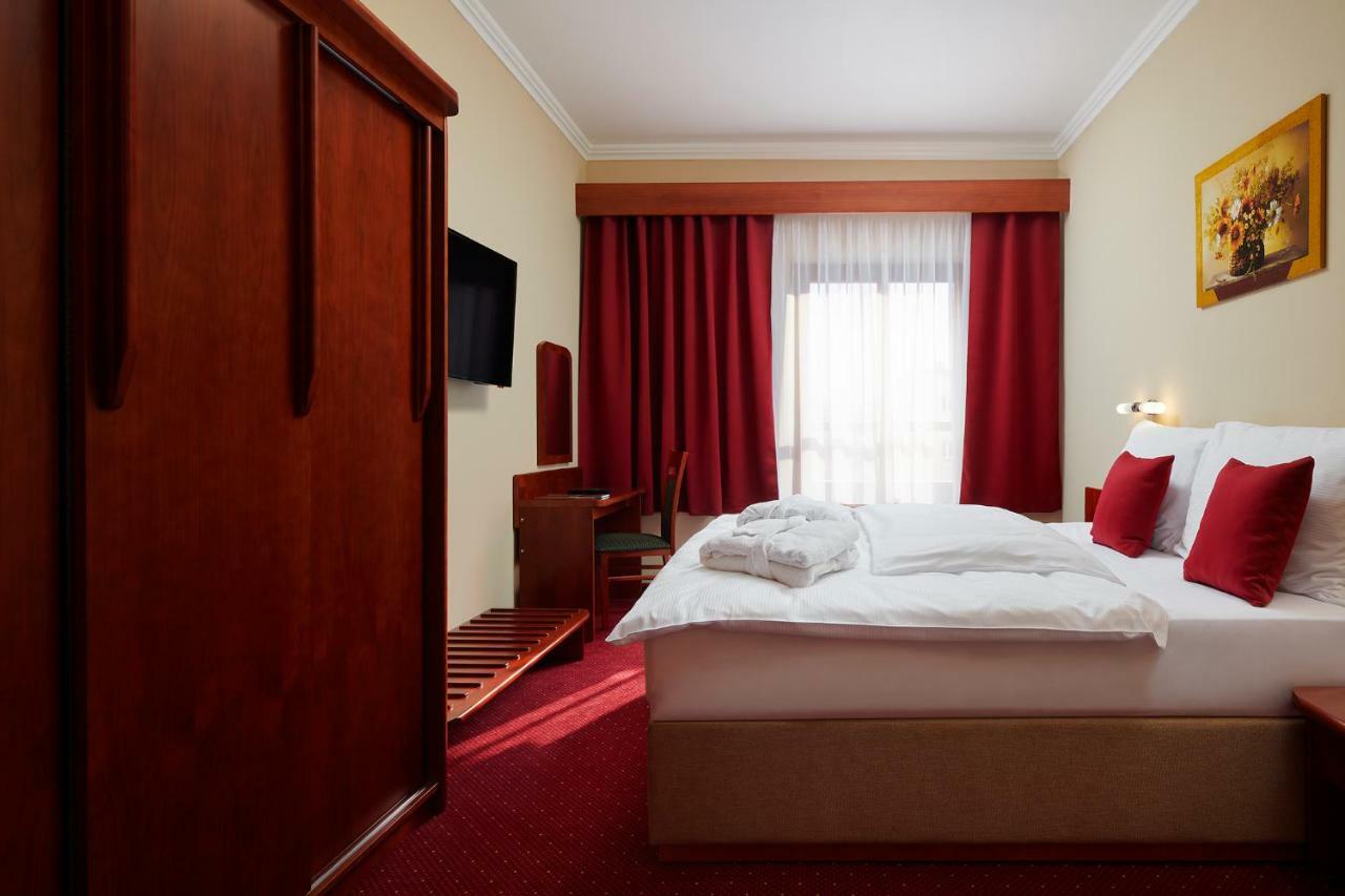 Wellness Hotel Luzan رومبورك المظهر الخارجي الصورة