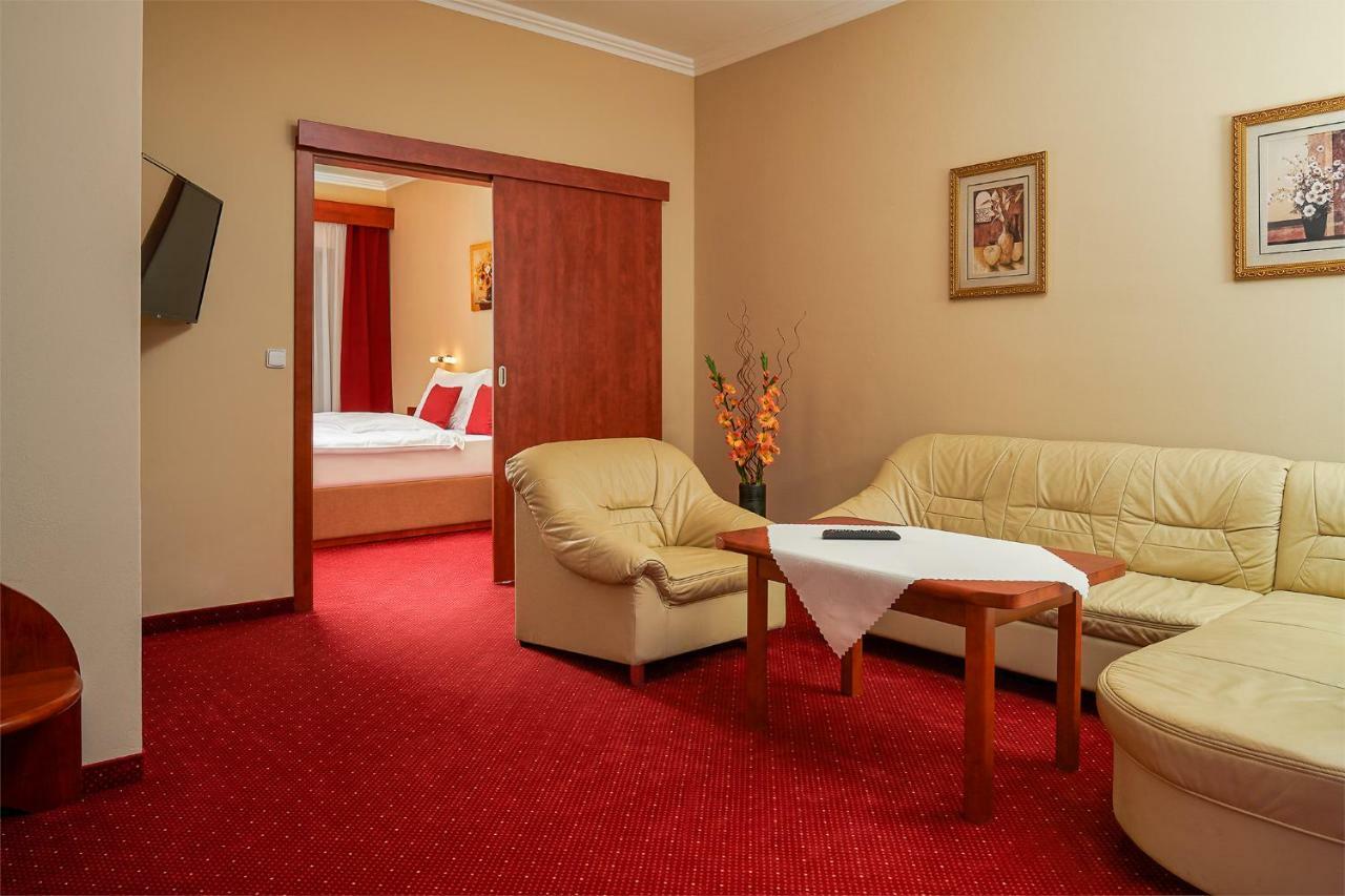 Wellness Hotel Luzan رومبورك المظهر الخارجي الصورة