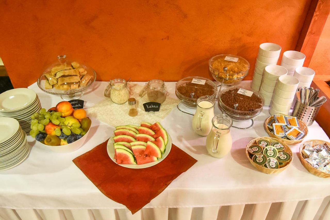 Wellness Hotel Luzan رومبورك المظهر الخارجي الصورة