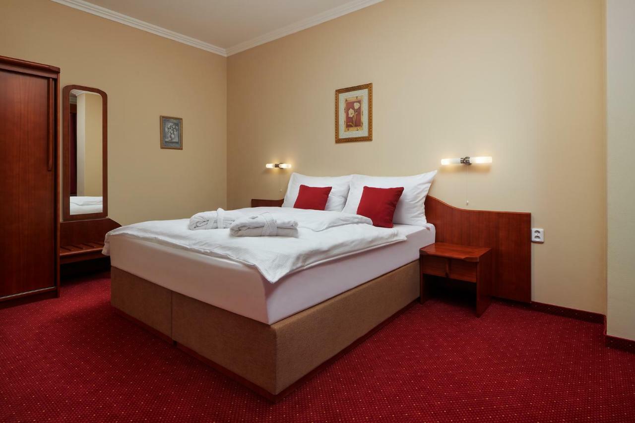 Wellness Hotel Luzan رومبورك المظهر الخارجي الصورة